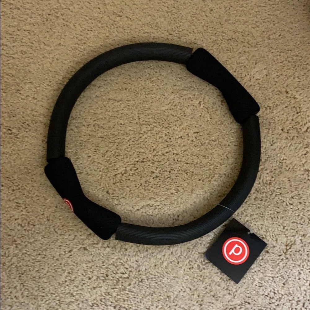 Pure Barre ring - Picture 2 of 2